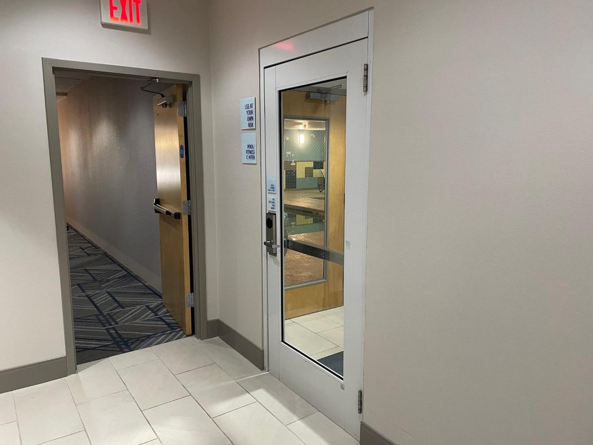 Holiday Inn Express Hotel Raleigh Southwest By Ihg Exterior foto