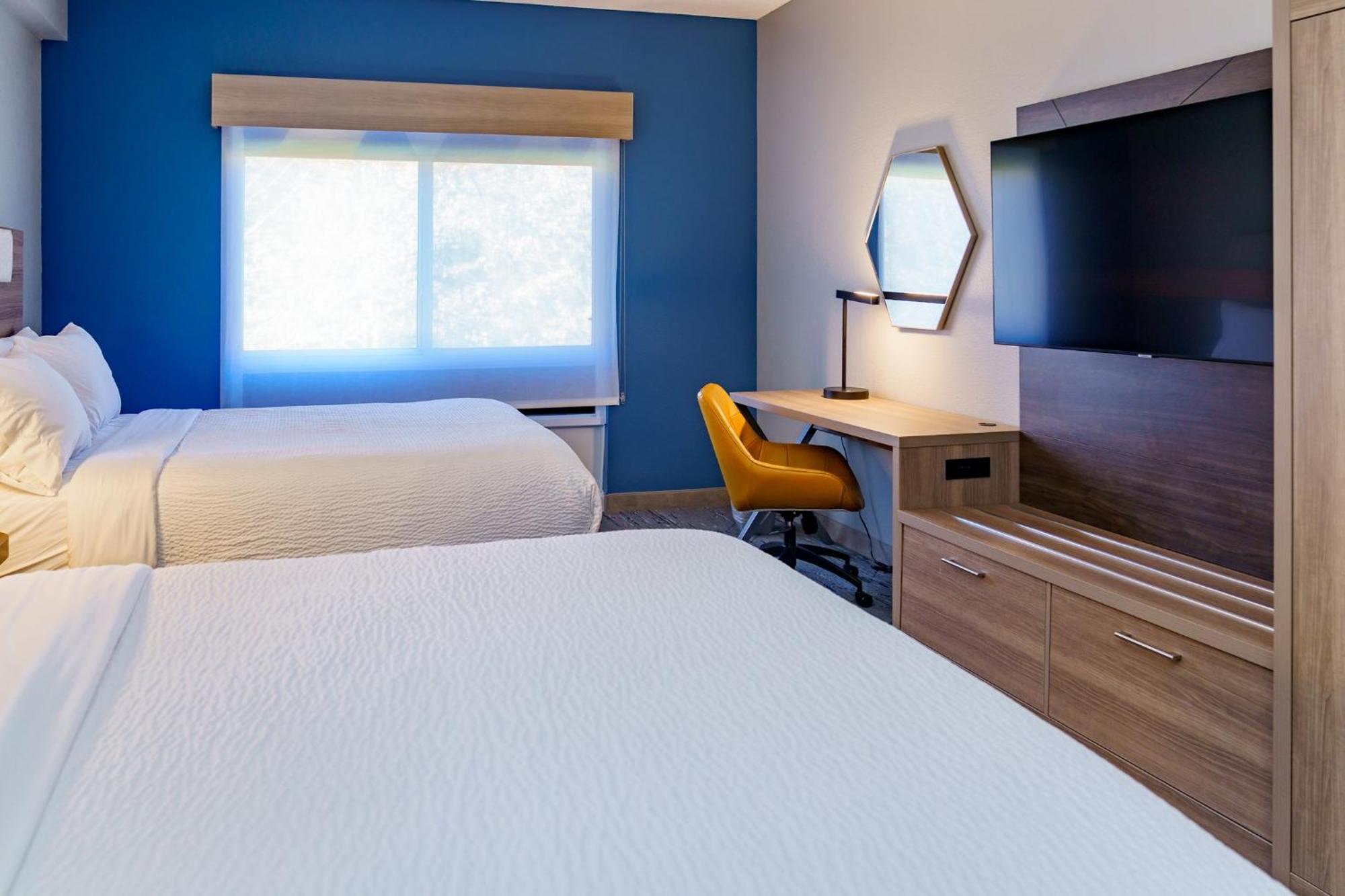 Holiday Inn Express Hotel Raleigh Southwest By Ihg Exterior foto