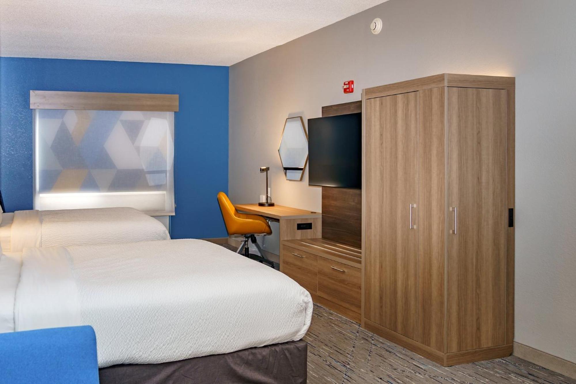 Holiday Inn Express Hotel Raleigh Southwest By Ihg Exterior foto