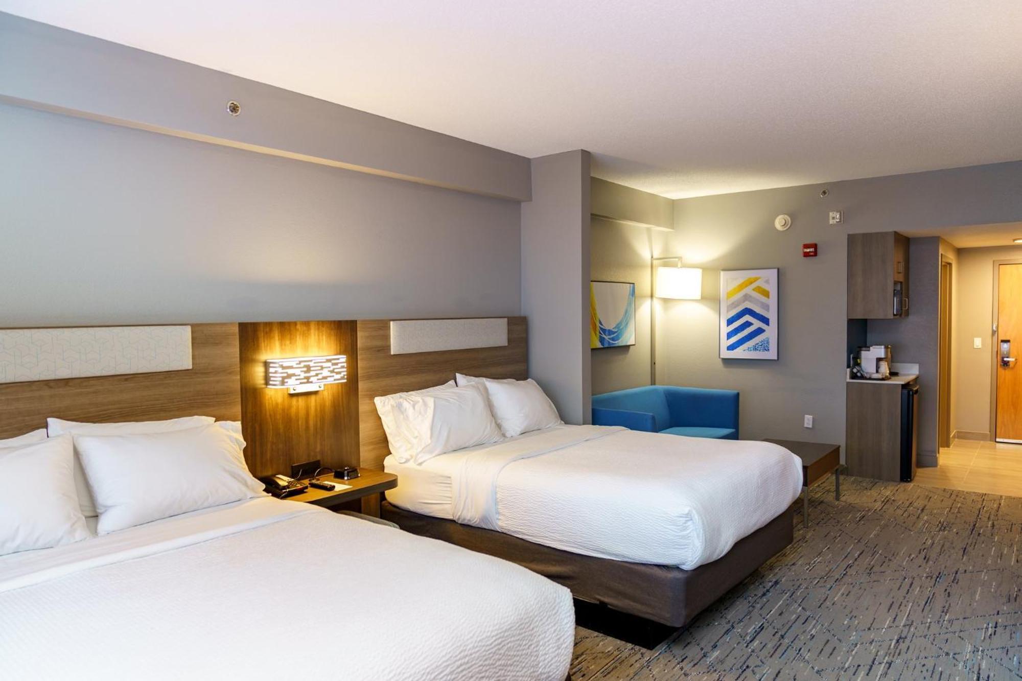Holiday Inn Express Hotel Raleigh Southwest By Ihg Exterior foto