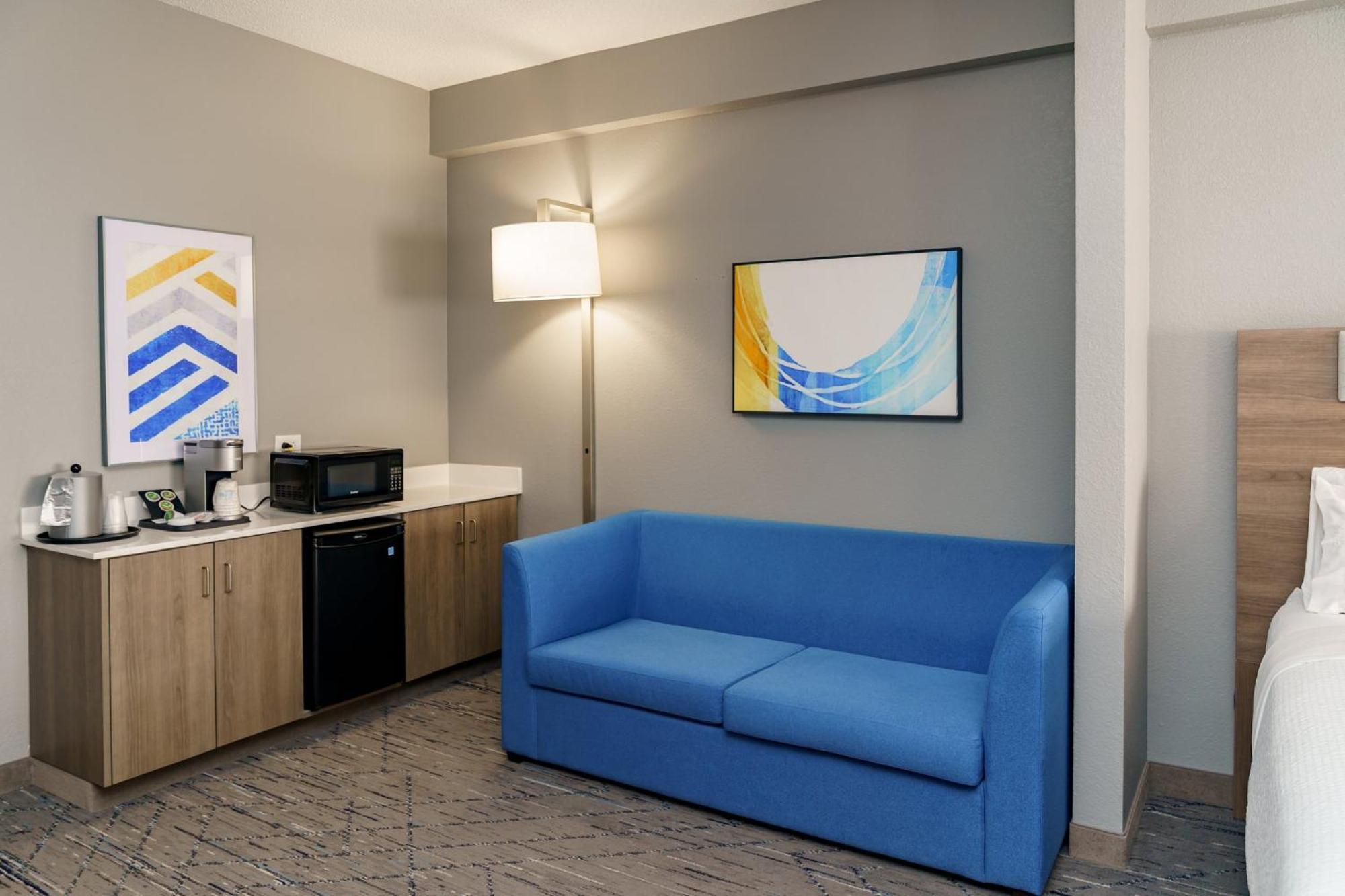 Holiday Inn Express Hotel Raleigh Southwest By Ihg Exterior foto
